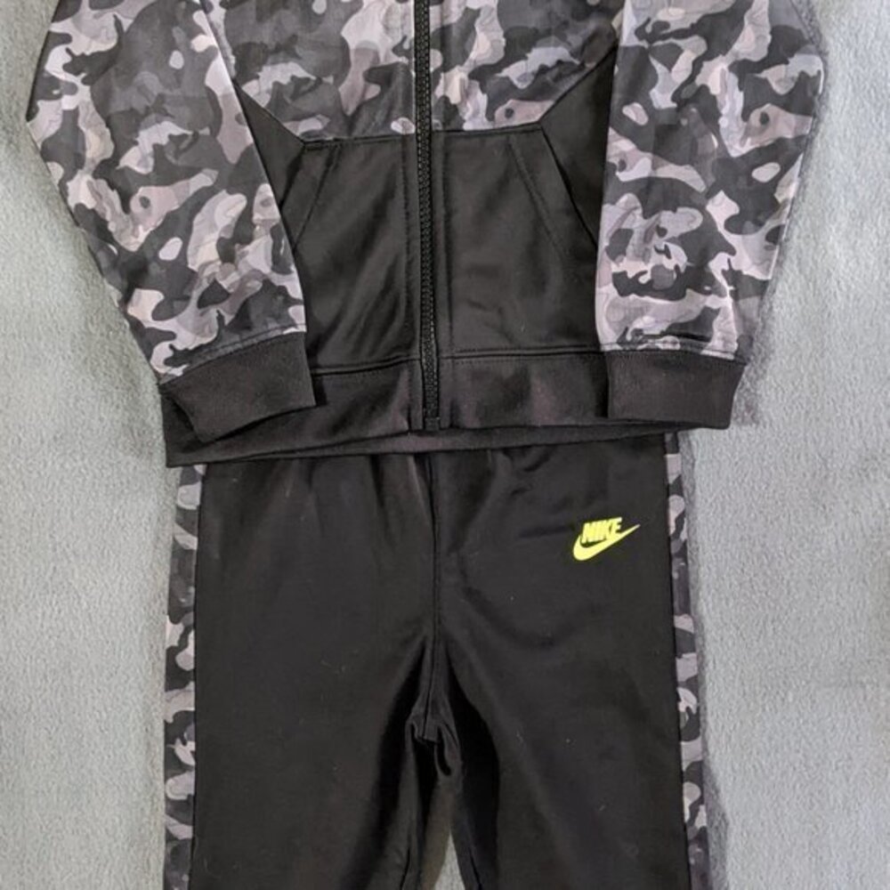 Nike Tracksuit black camouflage jacket pants size 24 months